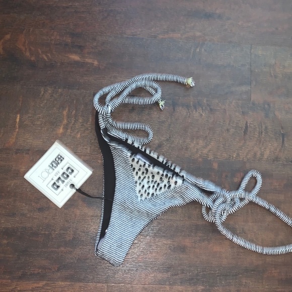 NWT Stone Cold Fox x Beach Riot Ivy bottoms - Picture 9 of 9